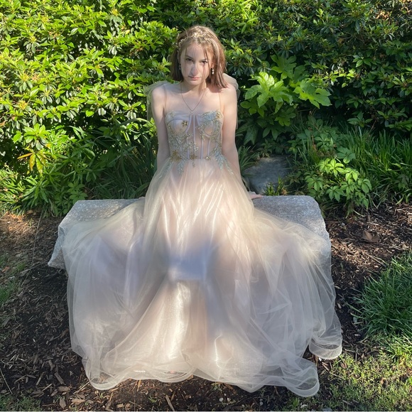 Floral corset prom dress - Picture 4 of 4